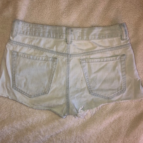 High Waisted Bullhead Shorts 5 - Picture 2 of 2